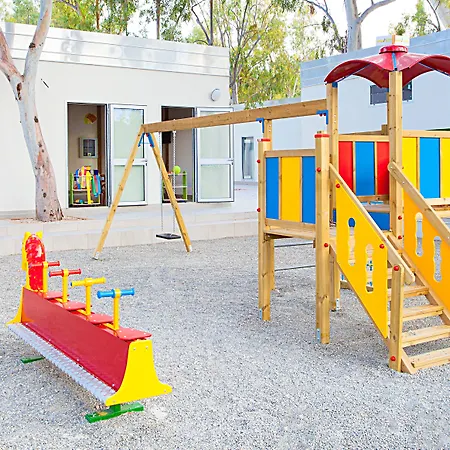 Sira Курортный комплекс 4*