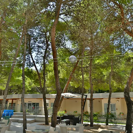 Sira Курортный комплекс 4*