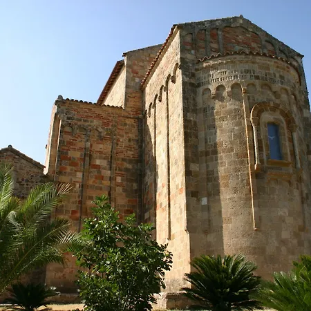 Курортный комплекс Sira 4*