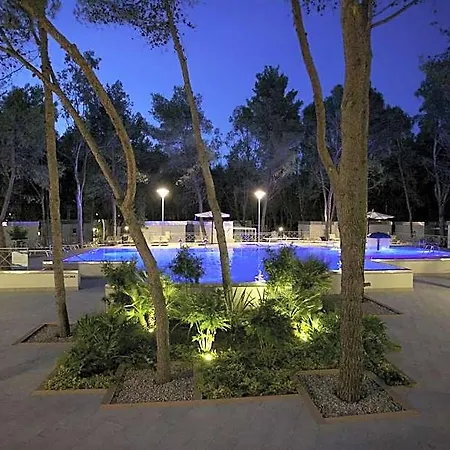 Sira Resort 4*